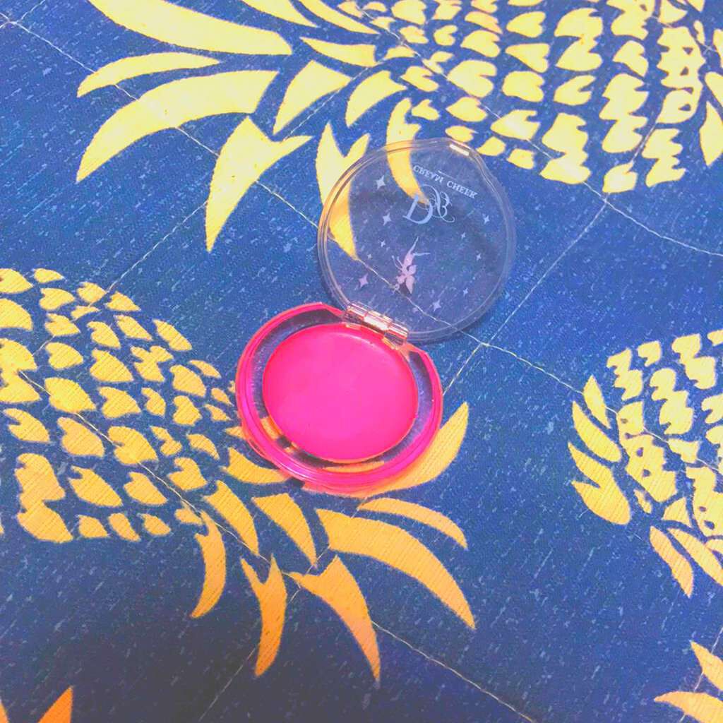 Diamond Blush チーク/Diamond Beauty(ウェーブコーポレーション)/パウダーチークを使ったクチコミ(1枚目)