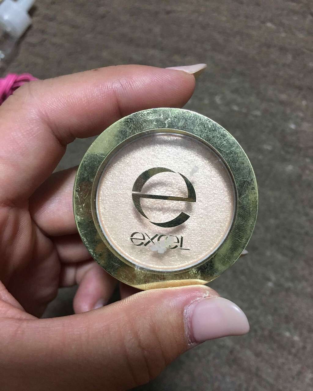 シャイニーシャドウ N/excel/単色アイシャドウを使ったクチコミ(1枚目)