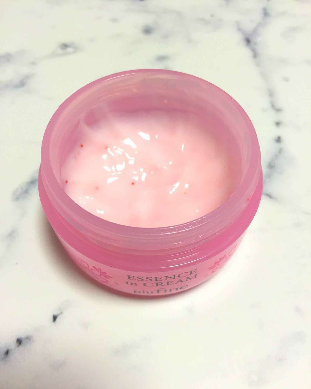 ピゥフィーネ エッセンス イン クリーム/ESS/フェイスクリームを使ったクチコミ(2枚目)