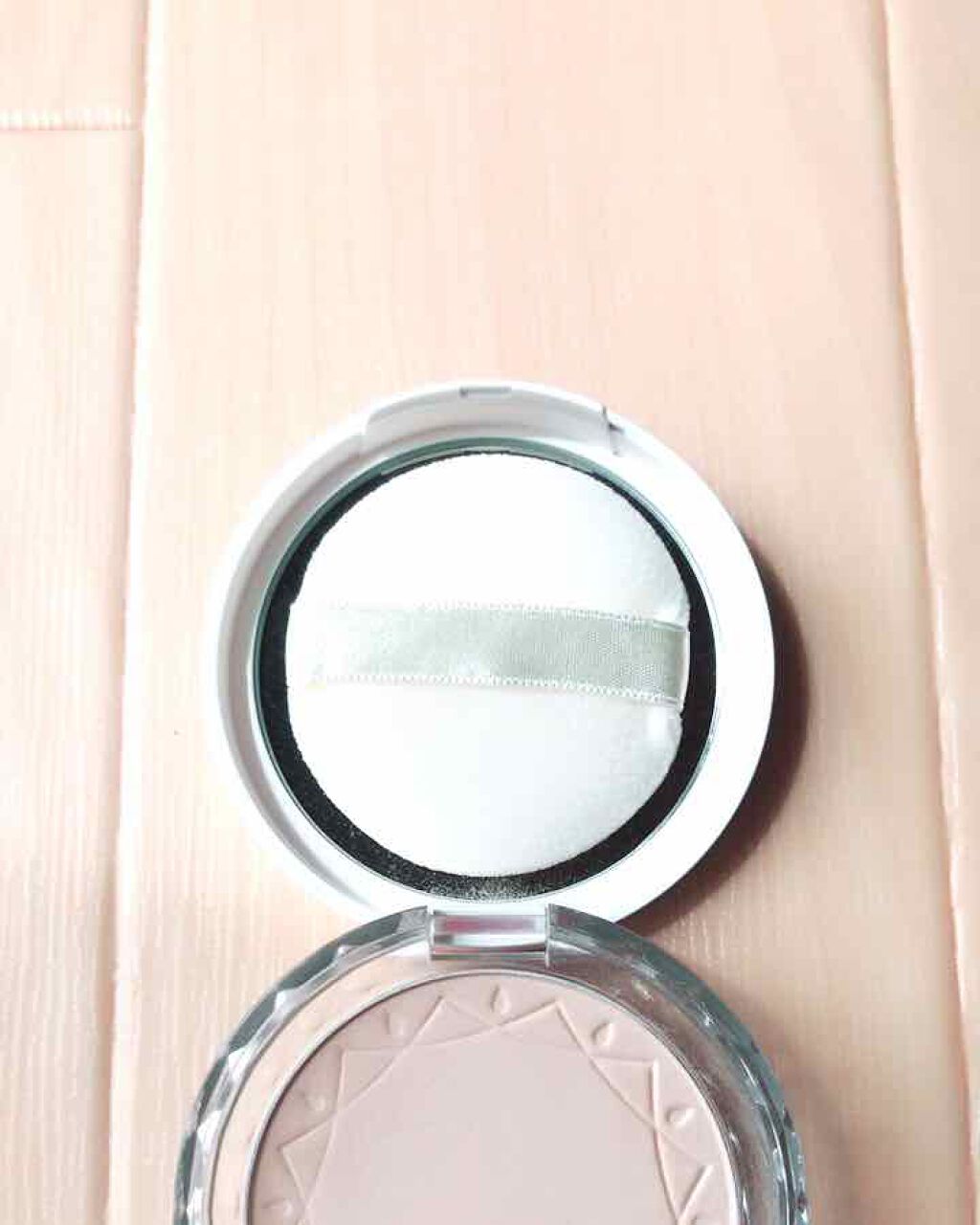 UVクリアフェイスパウダー/CEZANNE/プレストパウダーを使ったクチコミ(2枚目)