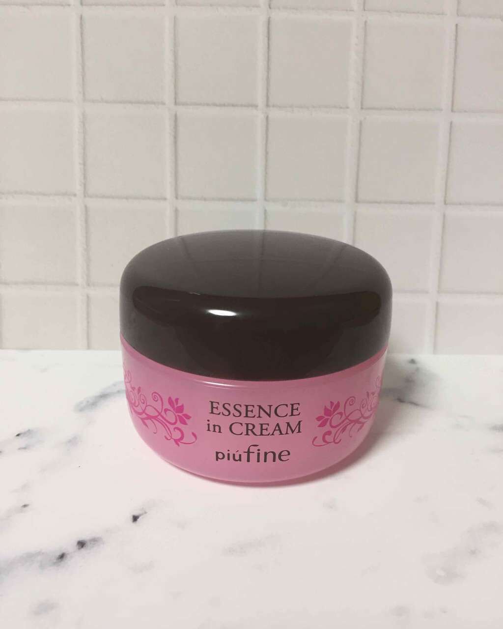 ピゥフィーネ エッセンス イン クリーム/ESS/フェイスクリームを使ったクチコミ(1枚目)