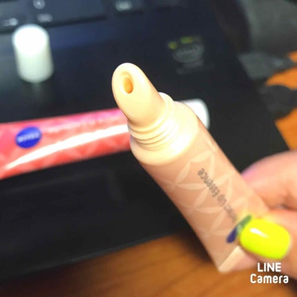 ナチュラルカラーリップ パーフェクトエッセンス/ニベア/リップケアを使ったクチコミ(2枚目)