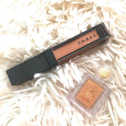 ウイスパーグロスフォーアイ/THREE/リキッドアイシャドウを使ったクチコミ(1枚目)