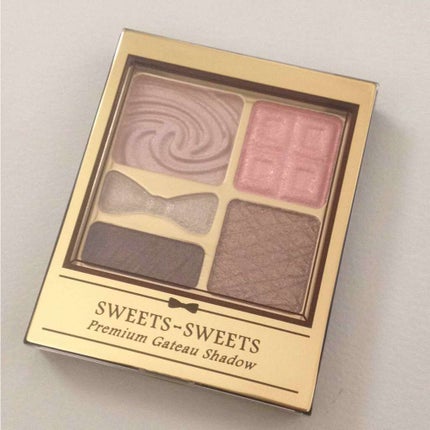 プレミアムガトーシャドウ/スウィーツ スウィーツ/アイシャドウパレットを使ったクチコミ(2枚目)