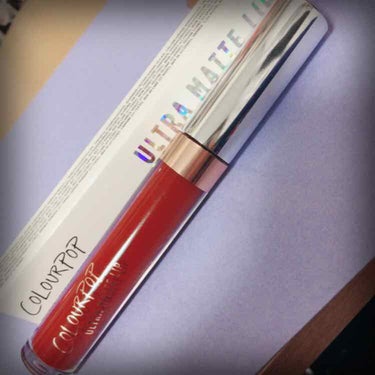 ColourPop Ultra Satin Lipのクチコミ「カラーポップのマットリップのご紹介！

コレはｶﾗｰﾎﾟｯﾌﾟのRoochと言う商品です！
購.....」（1枚目）