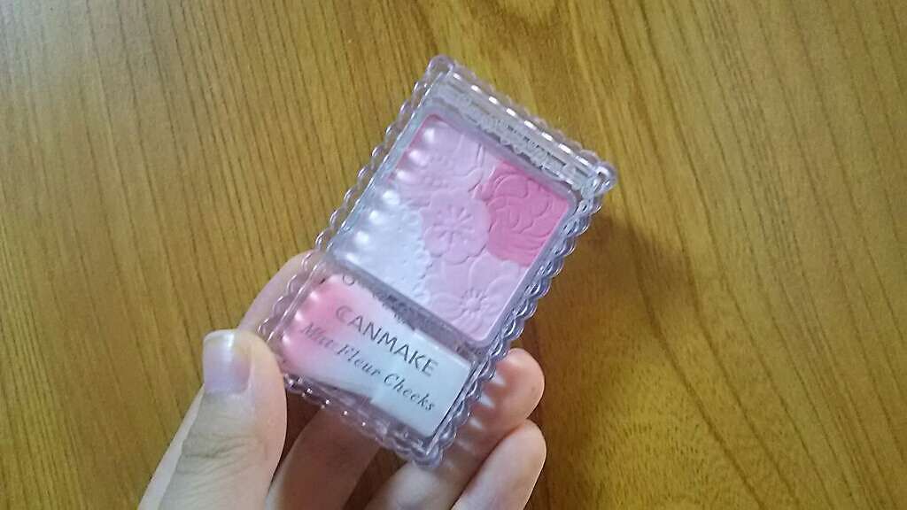 グロウフルールチークス/キャンメイク/パウダーチークを使ったクチコミ(1枚目)