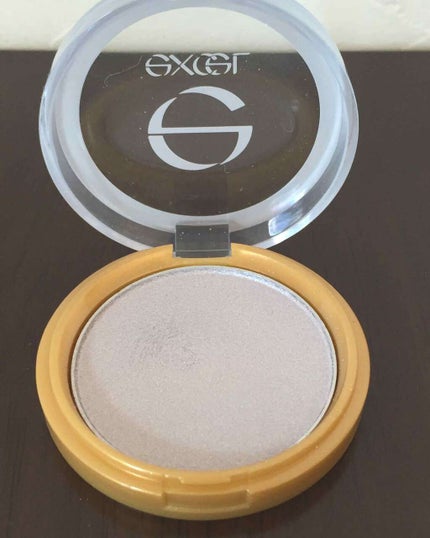 シャイニーシャドウ N/excel/単色アイシャドウを使ったクチコミ(1枚目)