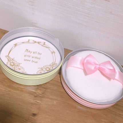 すっぴんパウダー ブルーミングシトラスの香り/クラブ/プレストパウダーの画像