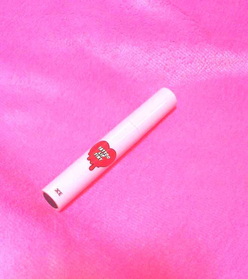 モイストピュアカラーリップ/ニベア/リップクリームを使ったクチコミ(2枚目)