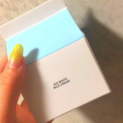 WHITE MILK CREAM/3CE/フェイスクリームを使ったクチコミ(2枚目)