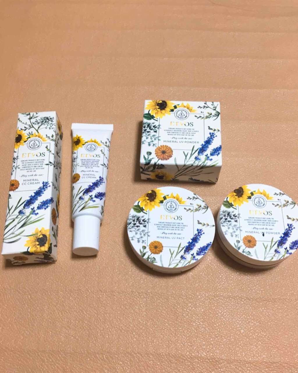 ミネラルUVパウダー/SPF50・PA++++/エトヴォス/ルースパウダーを使ったクチコミ(1枚目)