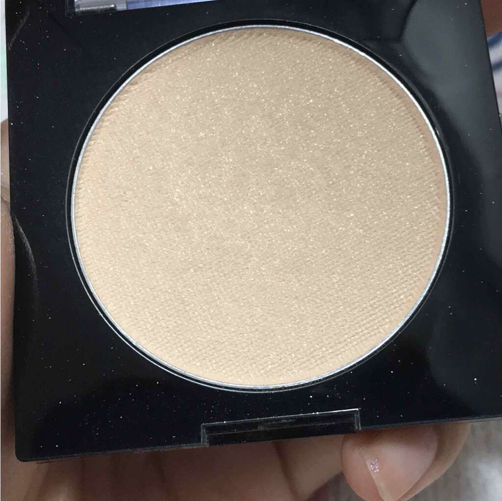 ダイヤモンドビューティー ブラッシュ No4(ゴールドジュエリー)/Diamond Beauty(ウェーブコーポレーション)/パウダーハイライトを使ったクチコミ(3枚目)