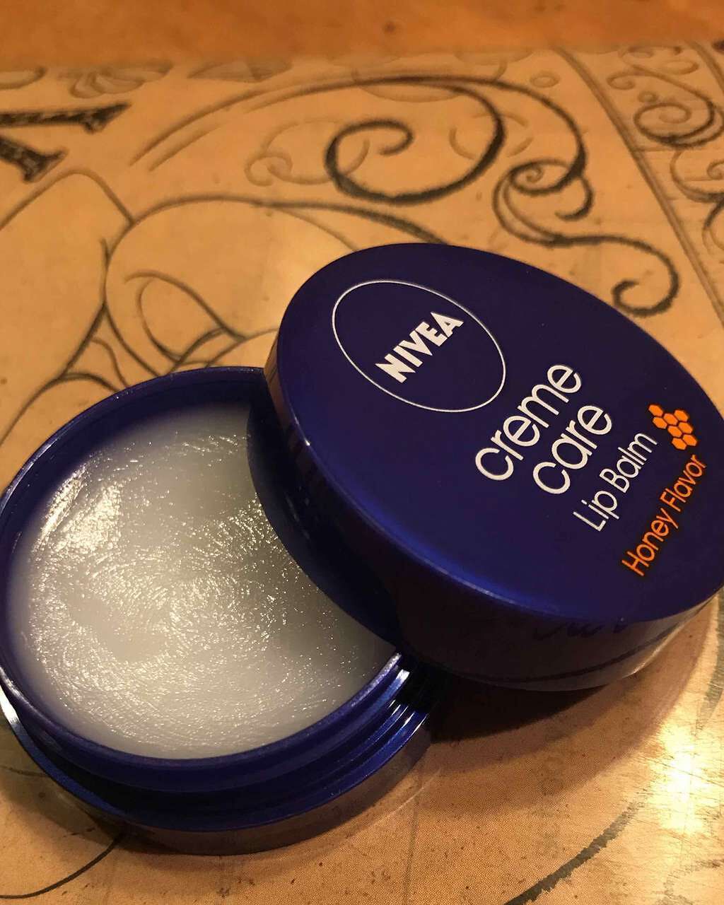 ニベア クリームケア リップバーム はちみつの香り/ニベア/リップケアを使ったクチコミ(2枚目)