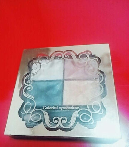 カラフルアイシャドウ/DAISO/アイシャドウパレットを使ったクチコミ(1枚目)