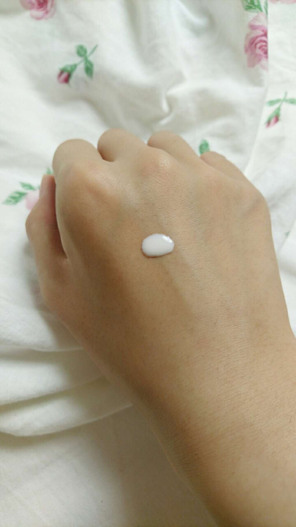 ローズ＆オスマンサス ボディミルク/L'OCCITANE/ボディミルクを使ったクチコミ（2枚目）