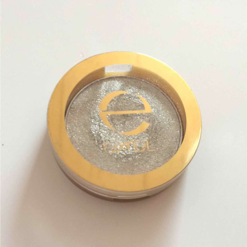 シャイニーシャドウ N/excel/単色アイシャドウを使ったクチコミ(1枚目)