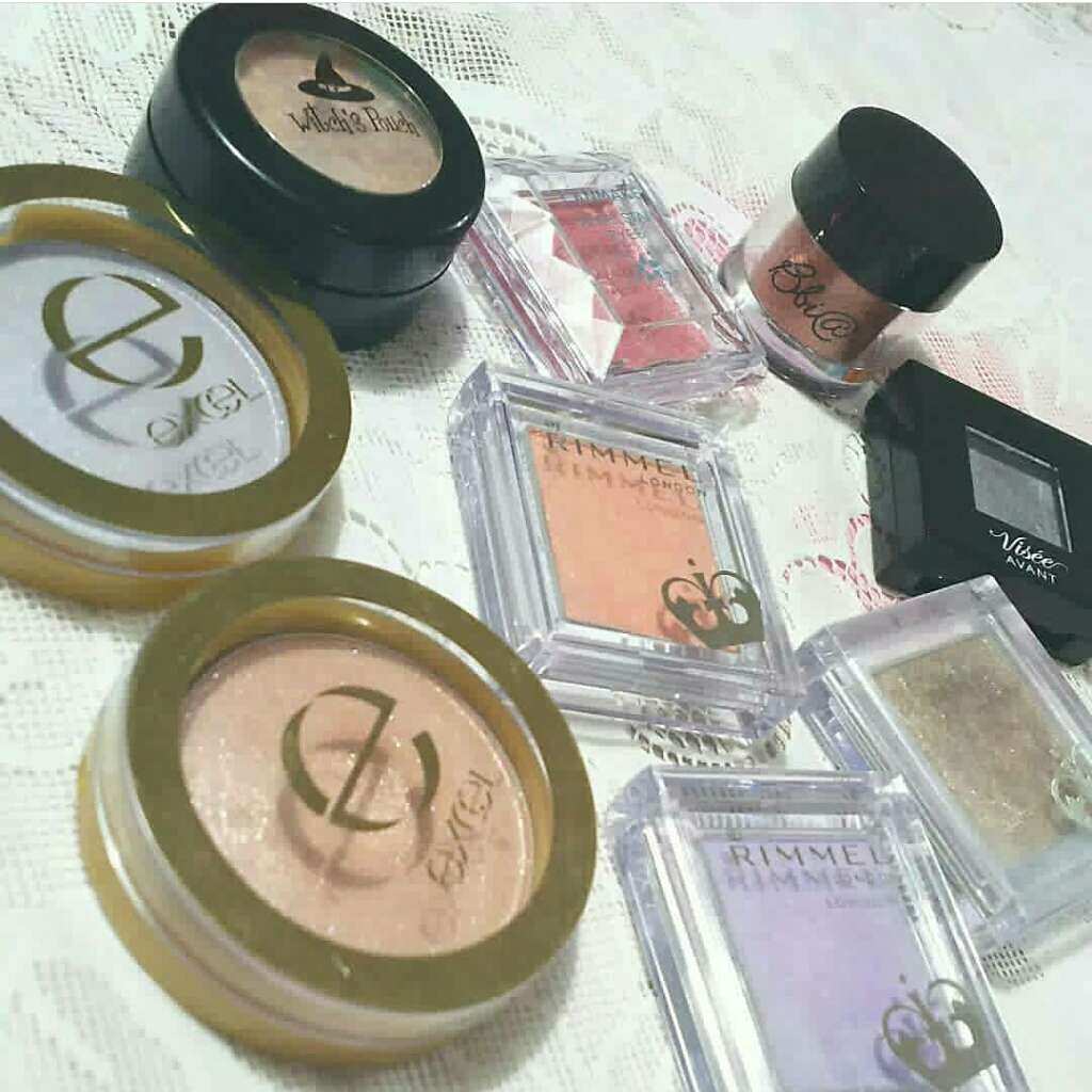 プリズム パウダーアイカラー/リンメル ロンドン/単色アイシャドウを使ったクチコミ（1枚目）