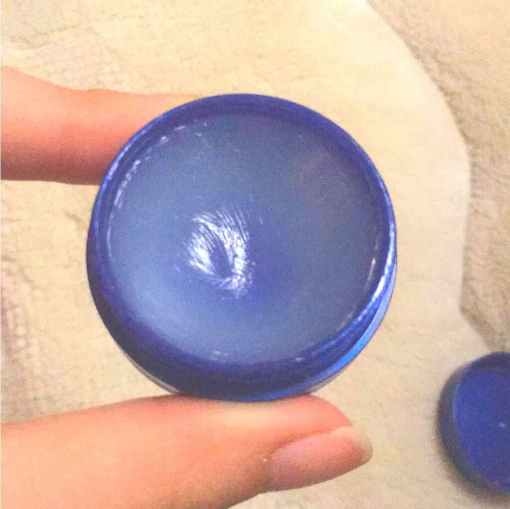 ニベア クリームケア リップバーム 無香料/ニベア/リップケアを使ったクチコミ（3枚目）