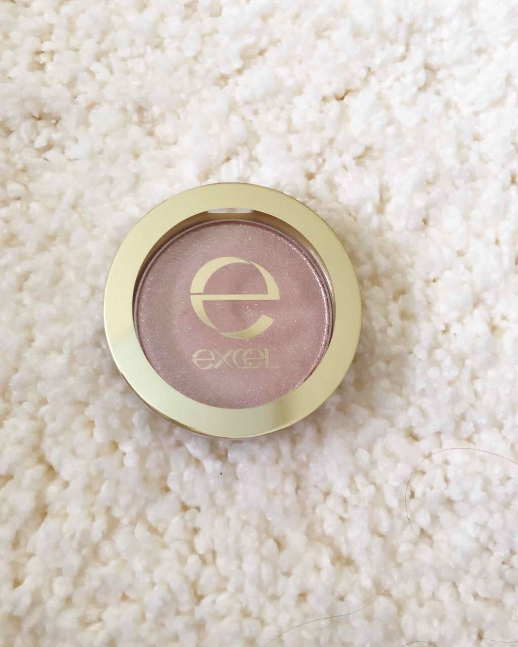 シャイニーシャドウ N/excel/単色アイシャドウを使ったクチコミ(1枚目)