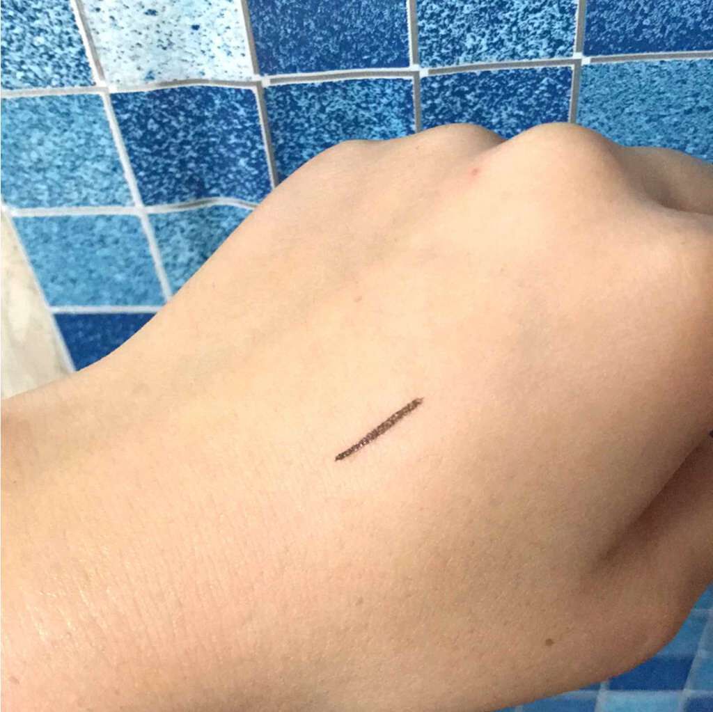 モテライナー リキッド/UZU BY FLOWFUSHI/リキッドアイライナーを使ったクチコミ(2枚目)