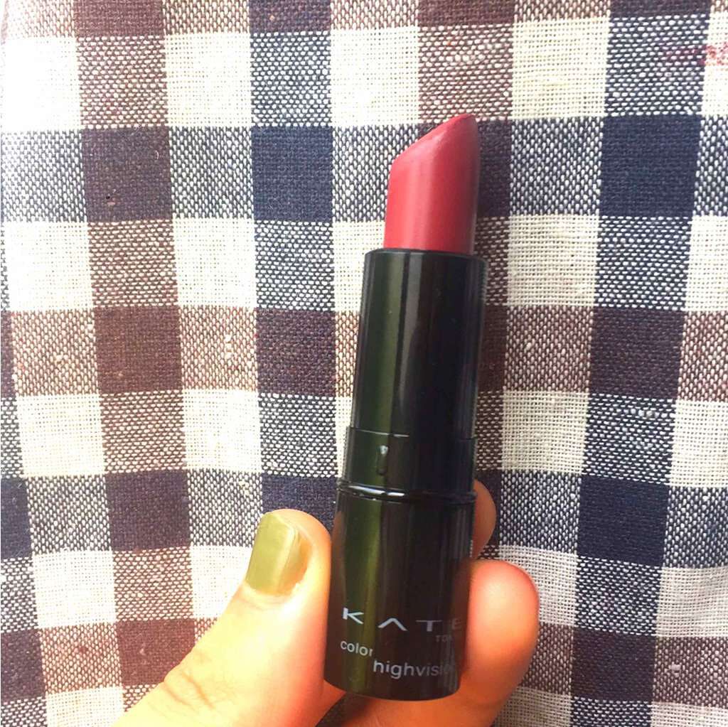 カラーハイビジョンルージュ/KATE/口紅を使ったクチコミ（1枚目）