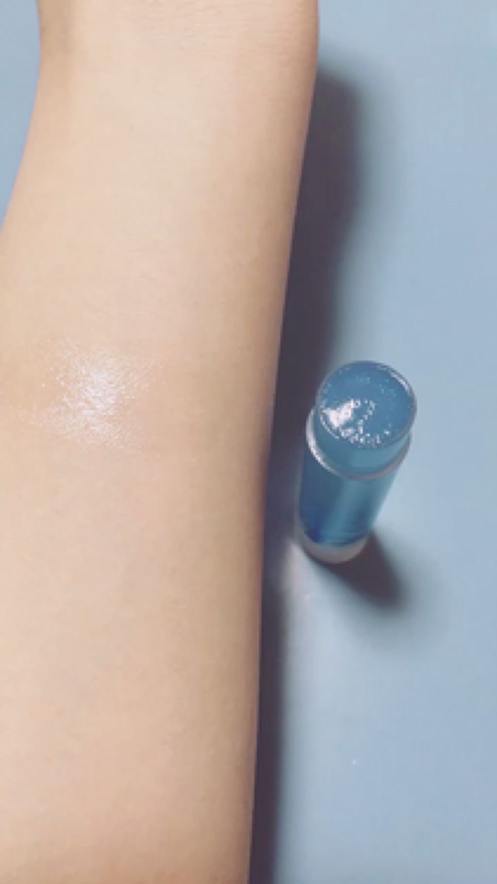 リップフォンデュ ミカエルブルー/メンソレータム/リップバームを使ったクチコミ（2枚目）