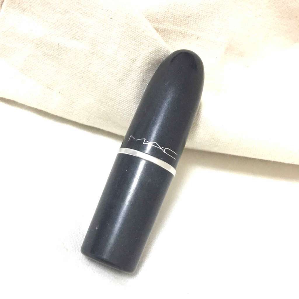 ちゃーりー on LIPS 「紫に深い赤を混ぜたような色をしてます!とにかく、濃くてマットで..」(1枚目)