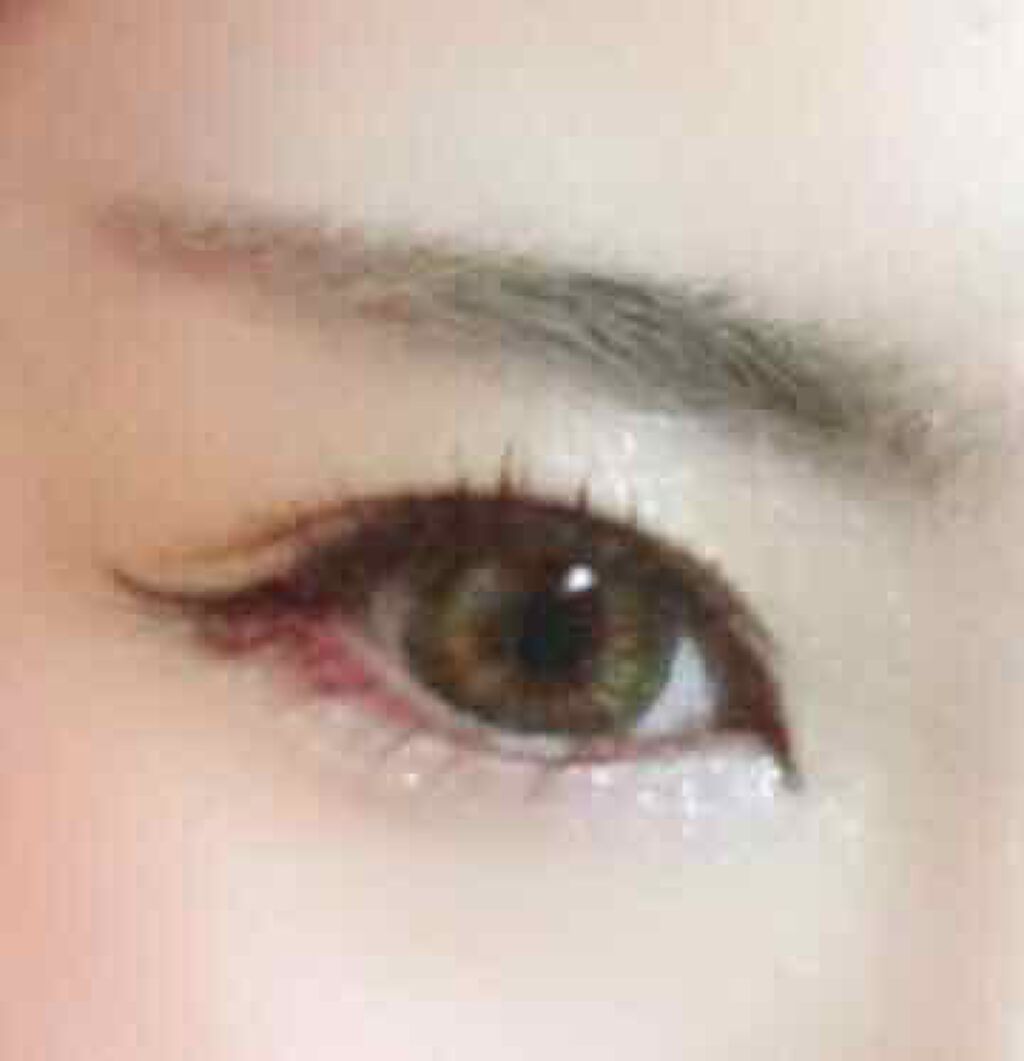 オンブル エサンシエル/CHANEL/単色アイシャドウを使ったクチコミ（1枚目）