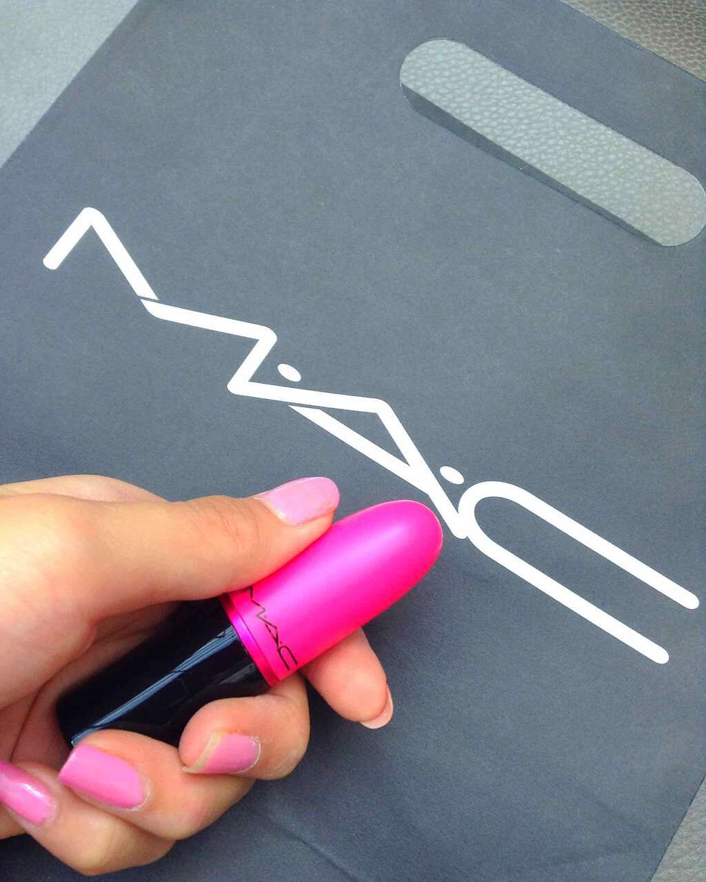 リップスティック ベティ ブープ(TM)レッド/M・A・C/口紅を使ったクチコミ(1枚目)