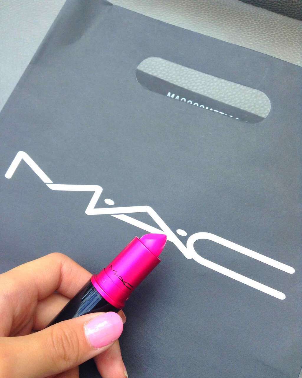 リップスティック ベティ ブープ(TM)レッド/M・A・C/口紅を使ったクチコミ(2枚目)