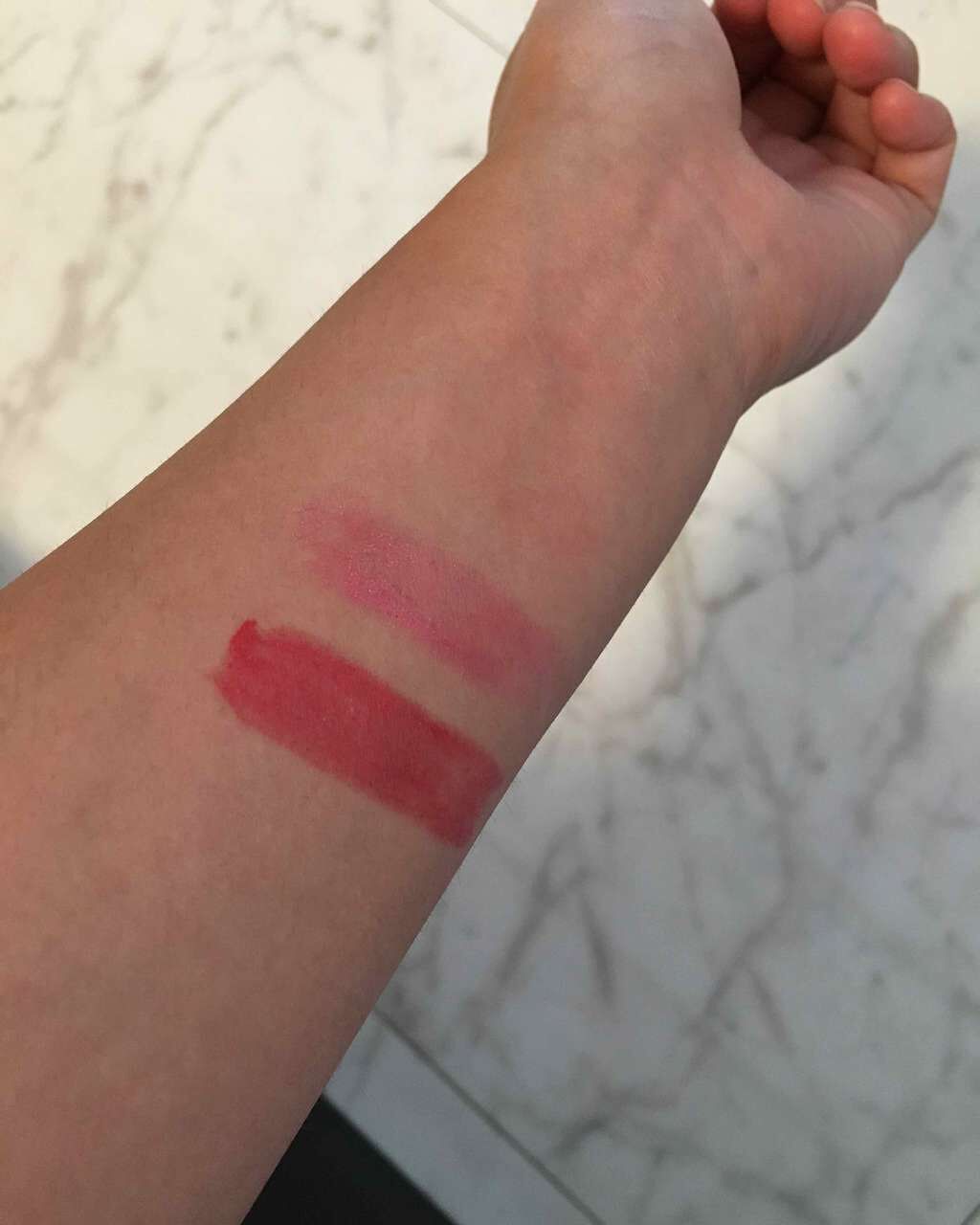 ラスティンググロスリップ/CEZANNE/口紅を使ったクチコミ(3枚目)