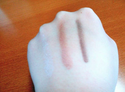 トーンアップアイシャドウ/CEZANNE/アイシャドウパレットを使ったクチコミ(2枚目)