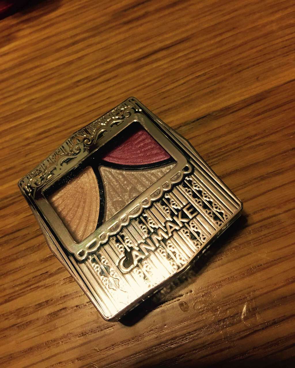 ジューシーピュアアイズ/キャンメイク/アイシャドウパレットを使ったクチコミ(2枚目)