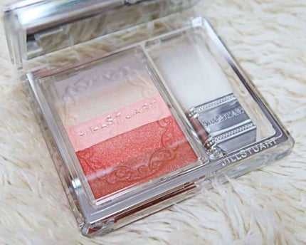 ブルーミングデュー オイルインブラッシュ/JILL STUART/パウダーチークを使ったクチコミ(1枚目)