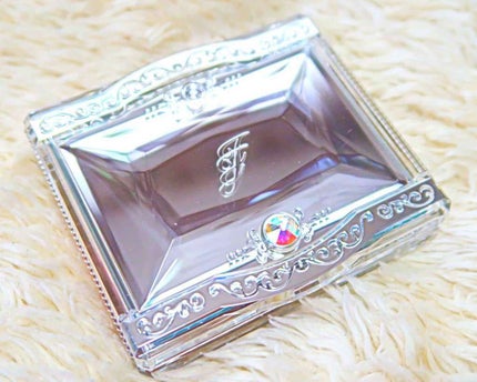 ブルーミングデュー オイルインブラッシュ/JILL STUART/パウダーチークを使ったクチコミ(2枚目)