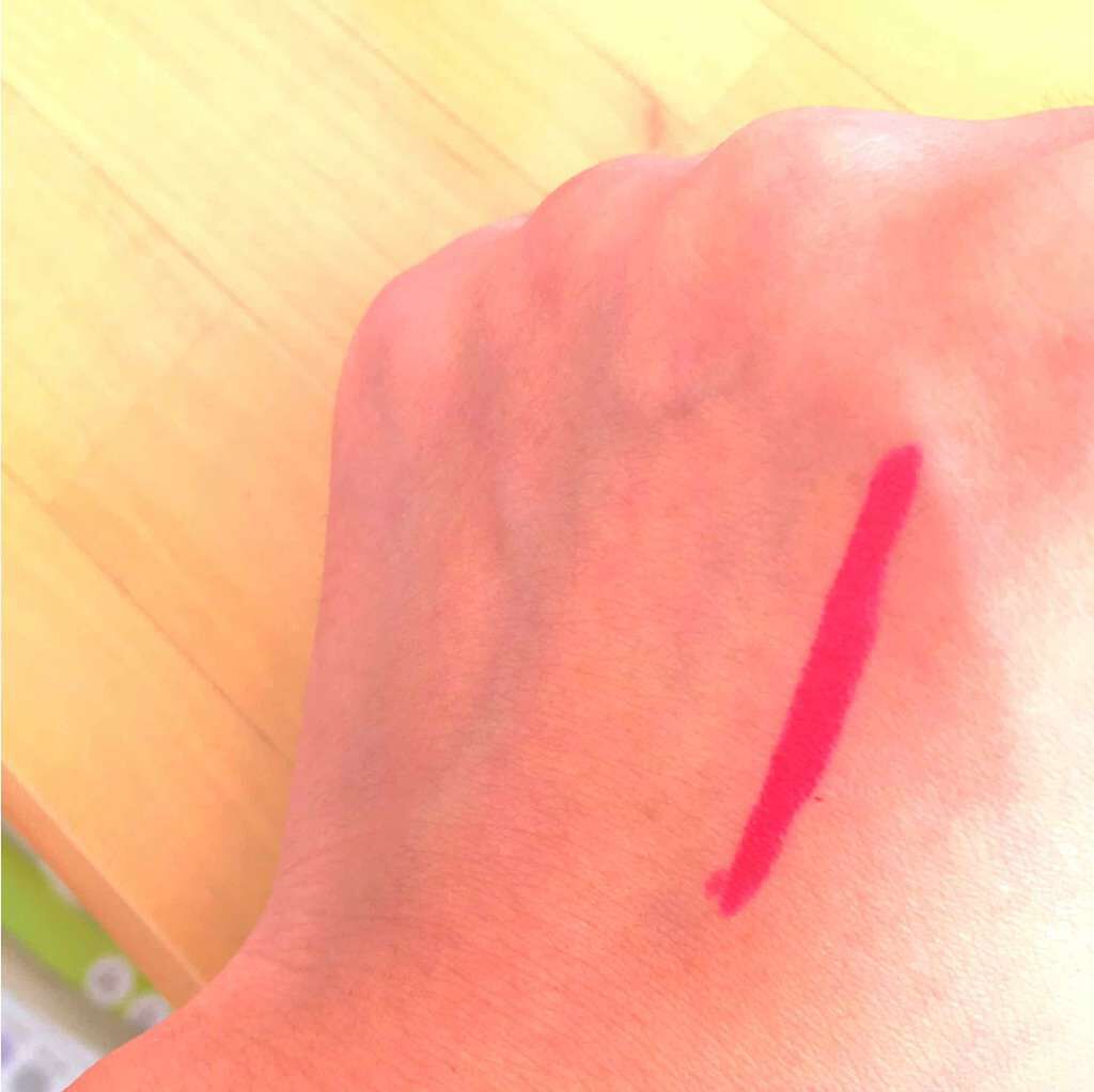 スーパー ラストラス リップスティック/REVLON/口紅を使ったクチコミ(2枚目)