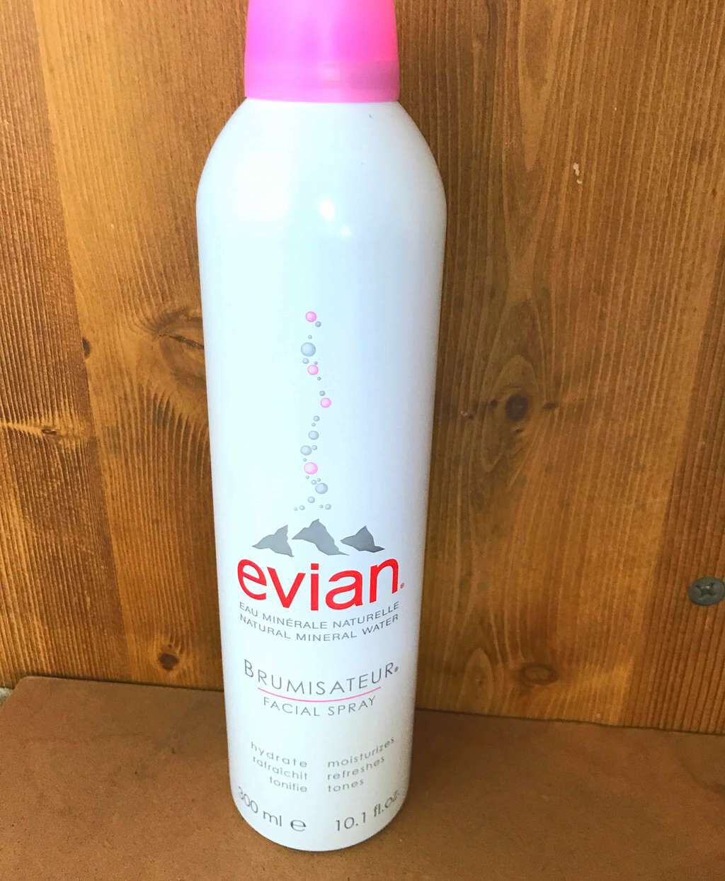 フェイシャルスプレー/エビアン/ミスト状化粧水を使ったクチコミ（1枚目）
