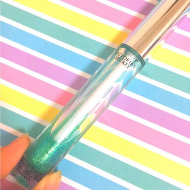 COLOR SHINE GLOSS/victoria's secret (ヴィクトリアズシークレット)/リップグロスを使ったクチコミ（1枚目）