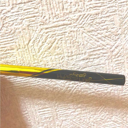 MAYBELLINE NEW YORK ハイパーシャープ ライナーNのクチコミ「メイベリン ハイパーシャープ ライナーR ブラック
細くて、描きやすい!
描くのが苦手な私で.....」(1枚目)