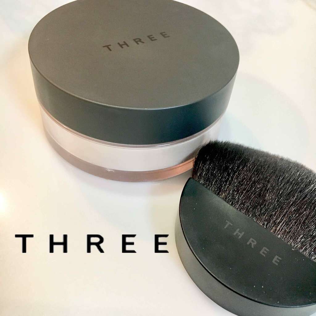 THREE フェイス ブラシ Hのクチコミ「新しいお粉を買ったのでそちらの
レポ前に既存品の紹介。

#アルティメイトダイアフェネスルース.....」（1枚目）