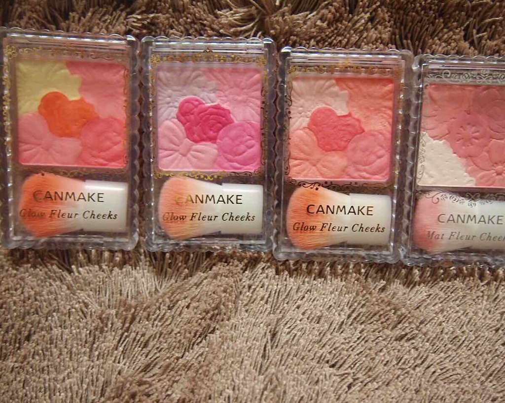 グロウフルールチークス/キャンメイク/パウダーチークを使ったクチコミ（2枚目）