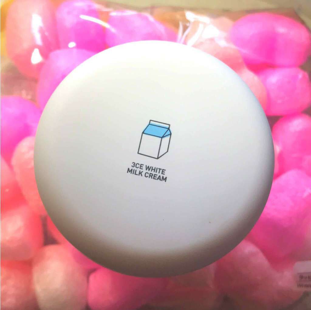 WHITE MILK CREAM/3CE/フェイスクリームを使ったクチコミ(1枚目)