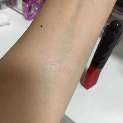 エッセンスグロス/KiSS/リップグロスを使ったクチコミ(4枚目)