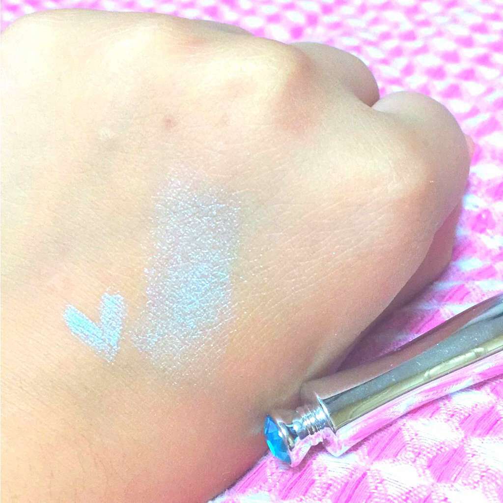 エクスプレスアイシャドーペン/DAISO/スティックアイシャドウを使ったクチコミ(2枚目)