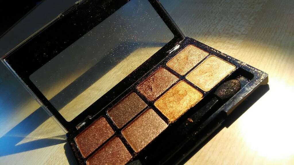 メタリックシャインアイシャドウ/LOOK ME/アイシャドウパレットを使ったクチコミ（1枚目）