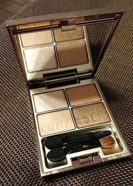 スキンモデリングアイズ/LUNASOL/アイシャドウパレットを使ったクチコミ(1枚目)