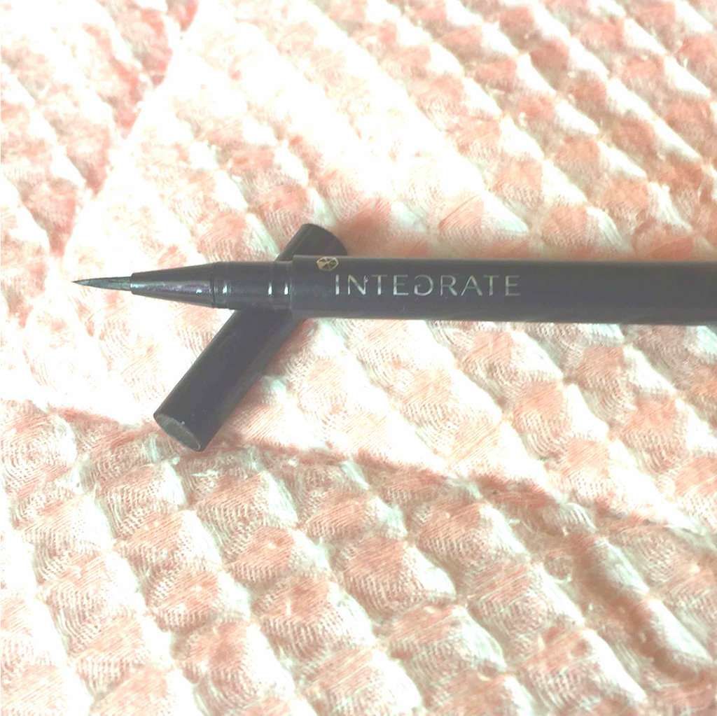 スリムリキッドアイライナーEX インテグレート