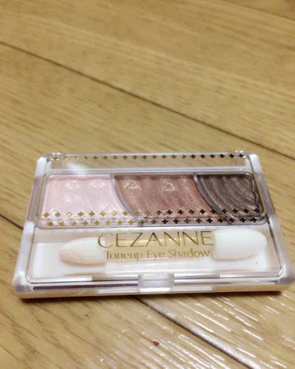 トーンアップアイシャドウ/CEZANNE/アイシャドウパレットを使ったクチコミ(1枚目)