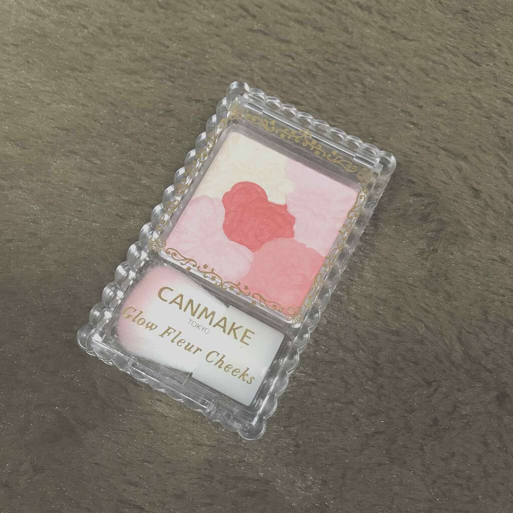 グロウフルールチークス/キャンメイク/パウダーチークを使ったクチコミ(1枚目)