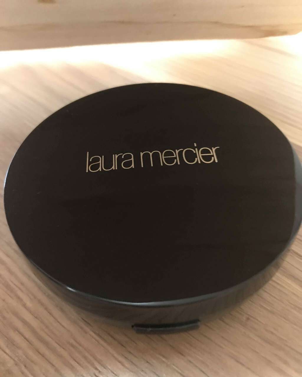 スムースフィニッシュ ファンデーションパウダー/ローラ メルシエ/パウダーファンデーションを使ったクチコミ(1枚目)